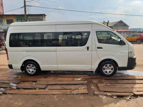 Car 15 places
